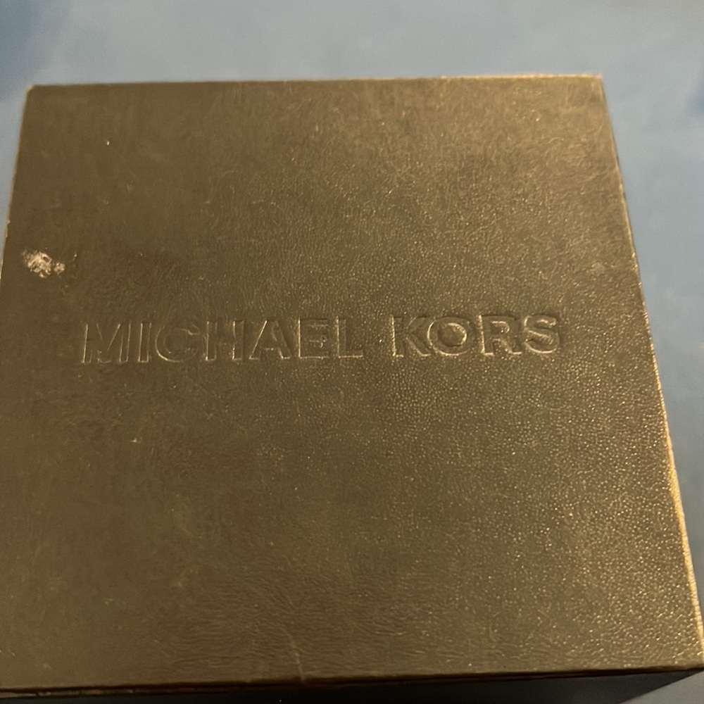 Authentic. Vintage. Michael Kors Black and Gold Watch. - Picture 3 of 7
